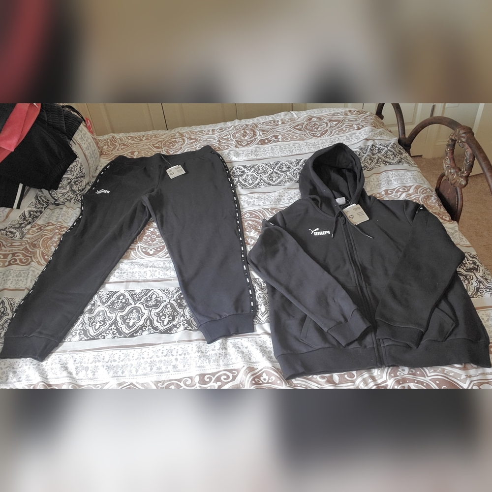 Puma Black Hooded Zip Jacket and Black Jogger Set - Picture 2 of 3